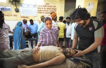 Al menos dos muertos con síntomas de insolación en la India por las altas temperaturas