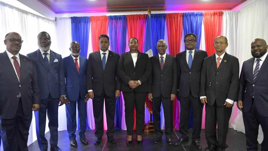 Celebran primer consejo de ministros entre el gobierno saliente y las nuevas autoridades de Haití