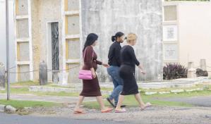 Familiares de fallecidos en incendio en Villa Mella denuncian que bomberos llegaron tarde