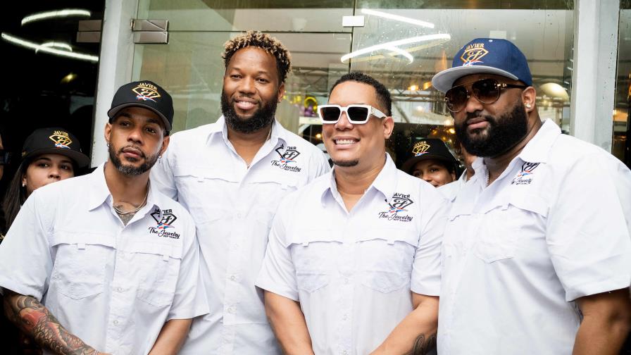 Joyero dominicano radicado en EEUU inaugura su primera joyería en RD Joyero dominicano radicado en EEUU inaugura su primera joyería en RD