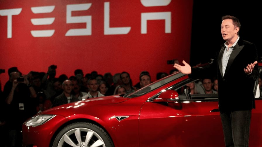 Musk tendrá que seguir sometiendo a revisión sus publicaciones sobre Tesla