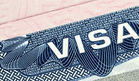 Fraude de visa conlleva penas de prisi&oacute;n, advierte Embajada de EE. UU.