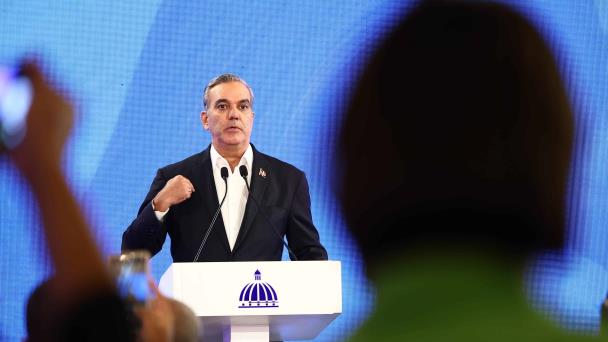 Abinader dice transferirá a Funglode dinero que Roberto Rosario dice que él tiene en paraíso fiscal