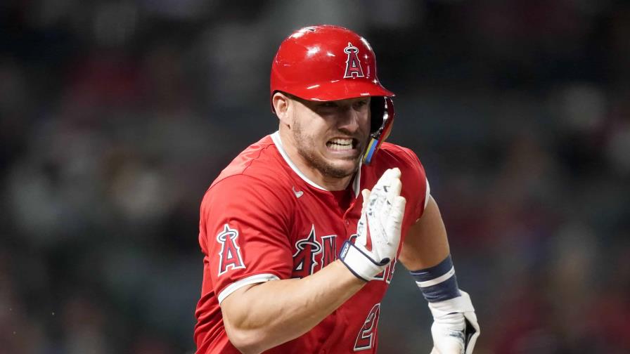 Mike Trout será operado de la rodilla izquierda