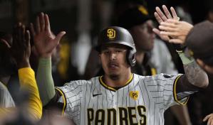 Machado empuja 3 con doble; Padres se imponen 6-4 a Rojos