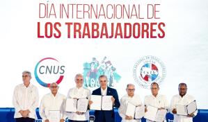 Gobierno y sindicalistas firman pacto para introducir mejoras en salarios y seguridad social