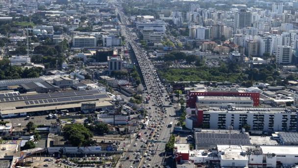 En una encrucijada: afrontar los desafíos del desarrollo de la República Dominicana