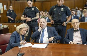 Harvey Weinstein vuelve a los tribunales de Nueva York tras anulación de condenas