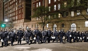 La Policía de Nueva York rodea la protesta del campus universitario de Columbia