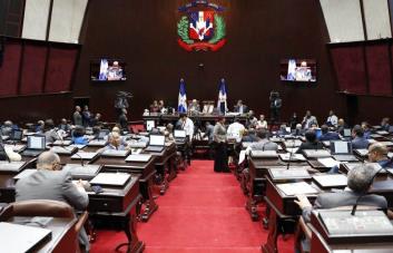 Ausencia de diputados a las sesiones aumentó en un 90 % desde que inició la campaña