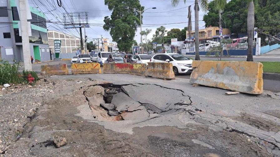 Hundimiento afecta tramo de la prolongación avenida 27 de Febrero