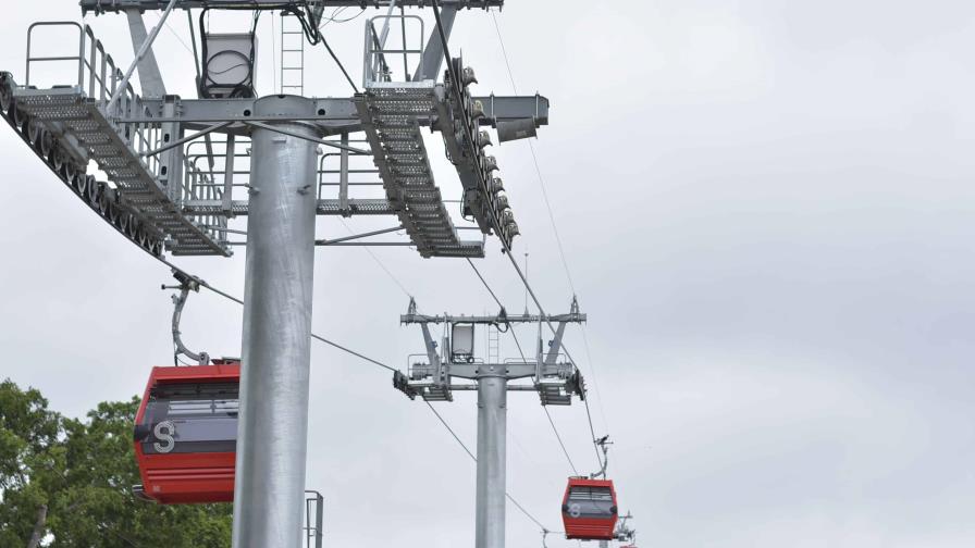 Desde este miércoles ciudadanos tienen que pagar por el uso del teleférico de Santiago