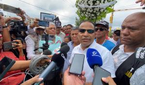 Advierten miles de choferes quedarán sin empleos con  teleférico y monorriel de Santiago