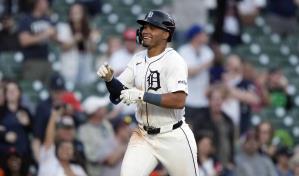 Wenceel Pérez, dominicano 13 que pega de jonrón a ambas manos en un juego