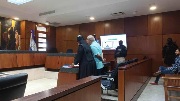 Dos de los acusados de estafar ancianos en EE.UU. aceptan irse voluntariamente en extradición