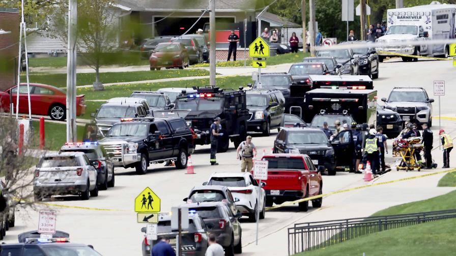 La policía mató a alumno afuera de escuela de Wisconsin tras reportarse que alguien estaba armado