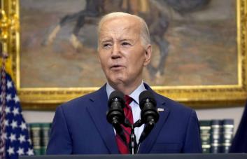 Biden dice que el orden debe prevalecer ante protestas estudiantiles por Gaza