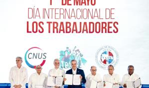 Centrales sindicales firman pacto con el Gobierno por alzas salariales