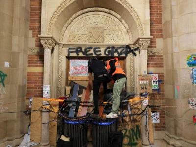 Descontento estudiantil sobre guerra de Gaza podría socavar campaña