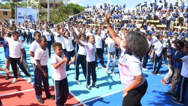 “Recreándome con INEFI” impactó miles de alumnos en centros escolares en abril