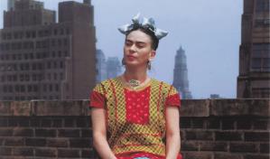 Medio centenar de fotos desconocidas de Frida Kahlo ahondan en su leyenda en Nueva York