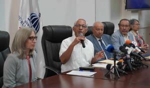 Ministro de Educación dice que el aumento salarial a profesores se aplicaría en este mes