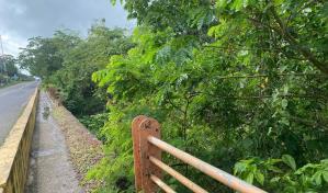 Denuncian peligro por puentes sin barandas en carretera Hato Mayor
