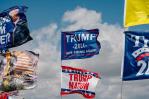 Trump hace campaña en su día libre de juicio para arrebatar Wisconsin y Míchigan a Biden Trump hace campaña en su día libre de juicio para arrebatar Wisconsin y Míchigan a Biden