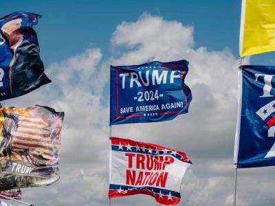 Trump hace campaña para arrebatar Wisconsin y Míchigan a Biden