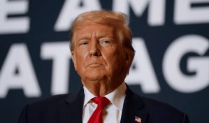 Fiscalía pide que Trump reciba más multas por desacato en orden mordaza en su juicio penal