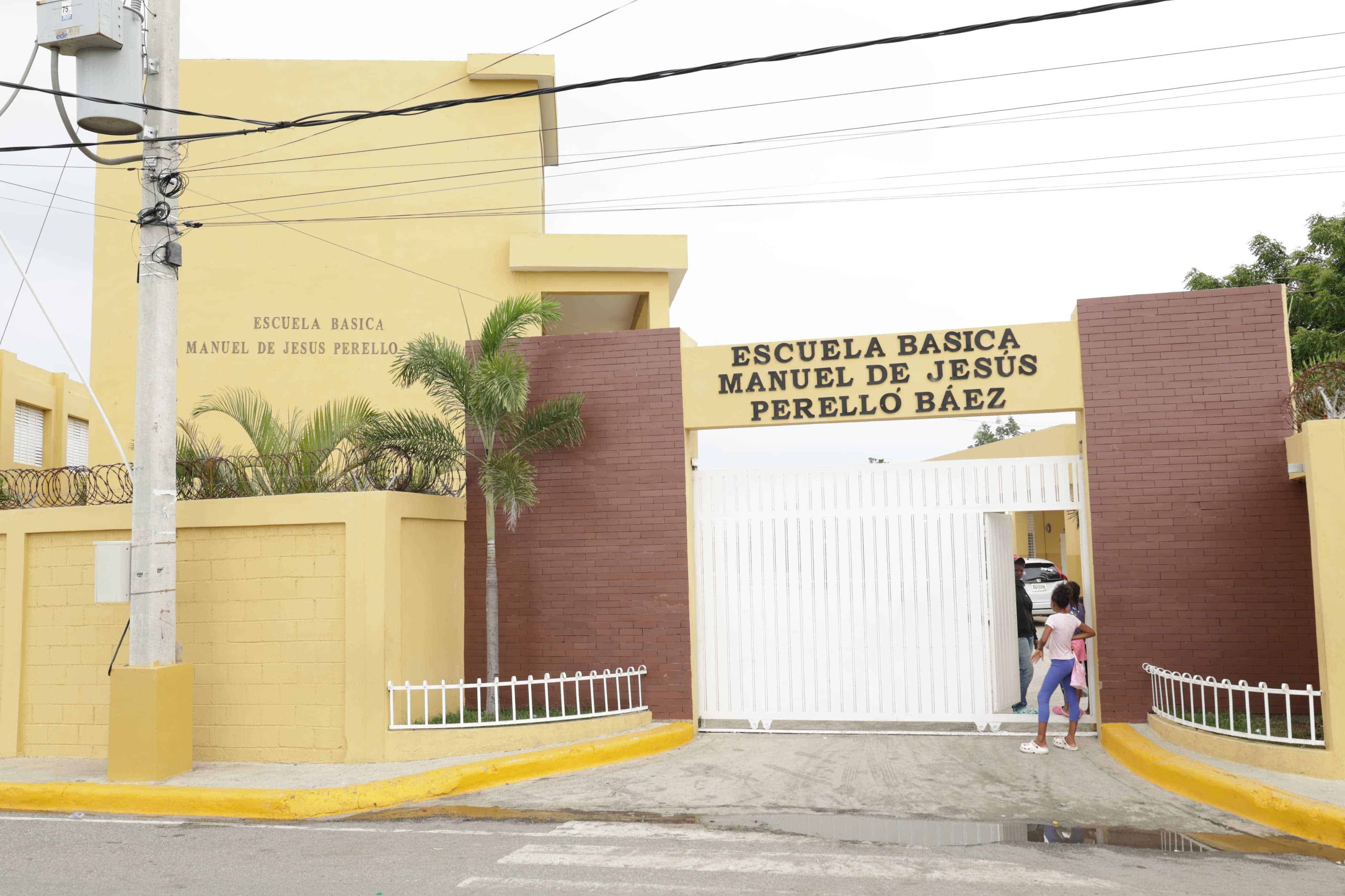 Tampoco se dio docencia en la escuala Manuel Jesús Perello en Baní, provincia Peravia.