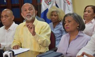 Maestros continuarán huelgas pese a aumento anunciado por el Ministerio de Educación