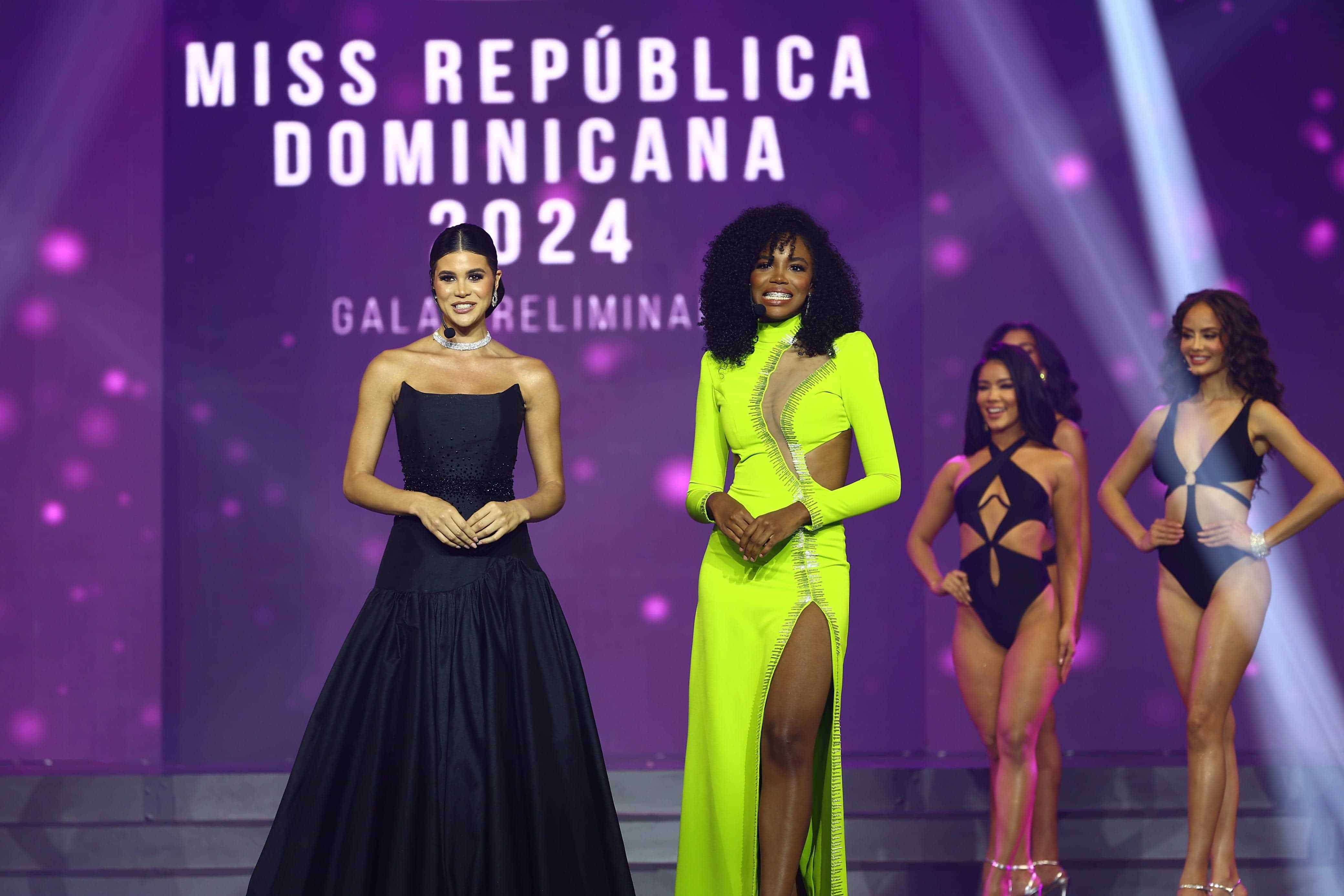 Las reinas de belleza Clauvid Dali y Yamilex Hernández son las presentadoras.