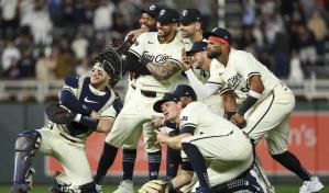 Apoyados por Paddack, Mellizos extienden racha a 11 victorias tras vencer 5-2 a Medias Rojas