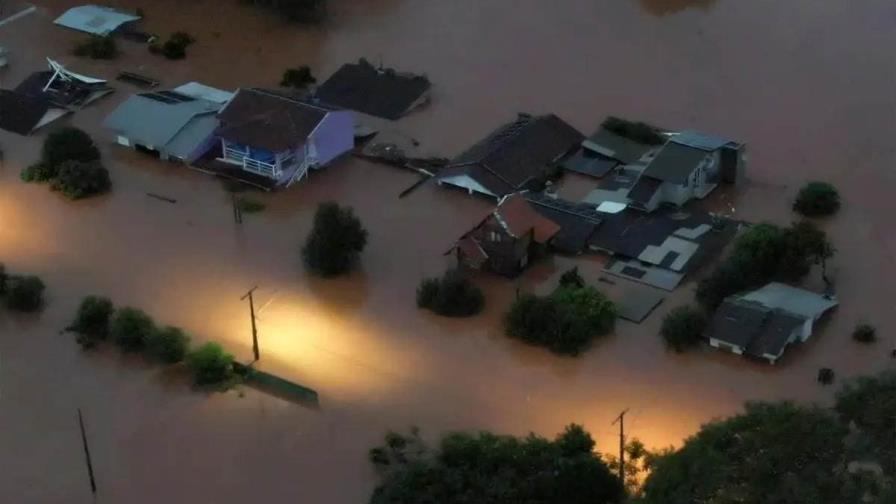Aumentan a 57 las muertes por las inundaciones en el sur de Brasil