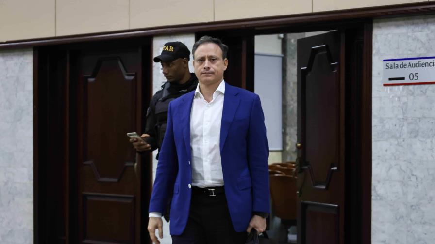 Jean Alain insiste fue descargado por Consejo