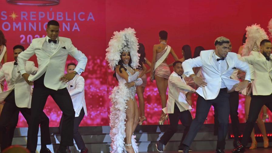 Magali Febles sorprende al salir bailando en opening del Miss República Dominicana