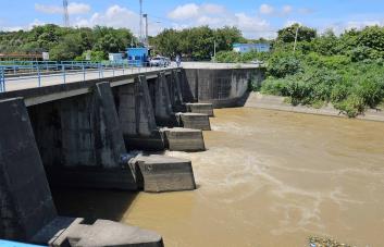 Disminuye la producción de agua potable en Santiago por turbidez tras las lluvias