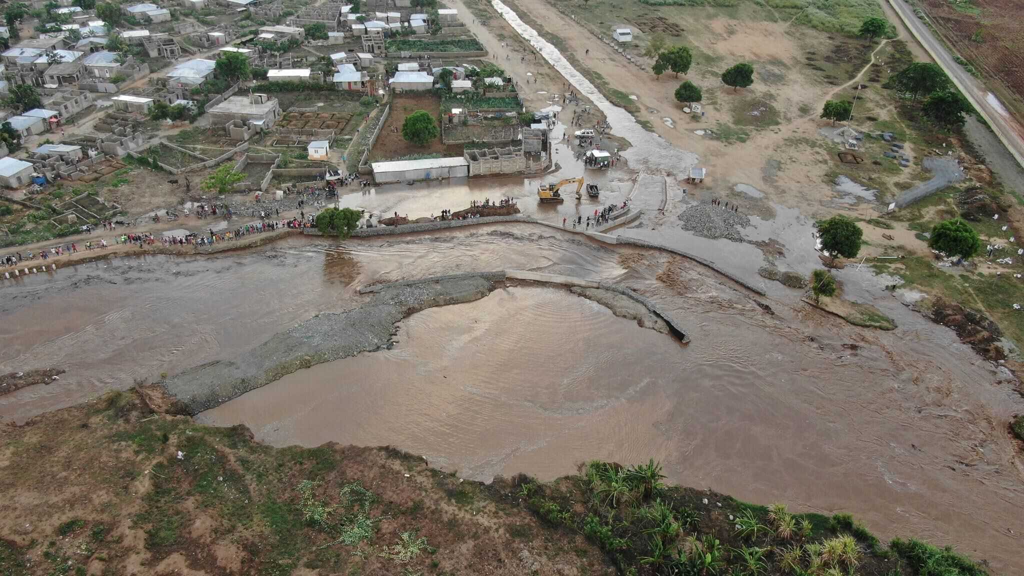 Crecida del río Masacre afecta canal construido por haitianos - Diario Libre