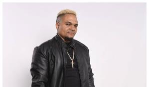 Robert Love lanza emotiva canci&oacute;n Gracias Madre en bachata