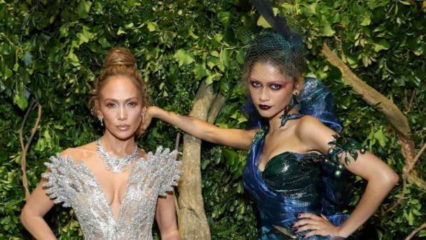 MET Gala 2024: Las celebridades que brillaron en las escalinatas