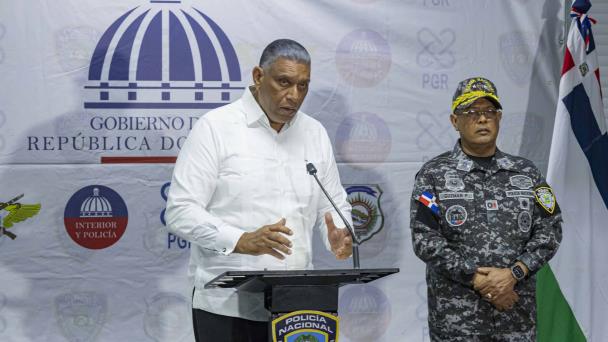 Formarán a 1,000 nuevos policías en escuelas de las Fuerzas Armadas