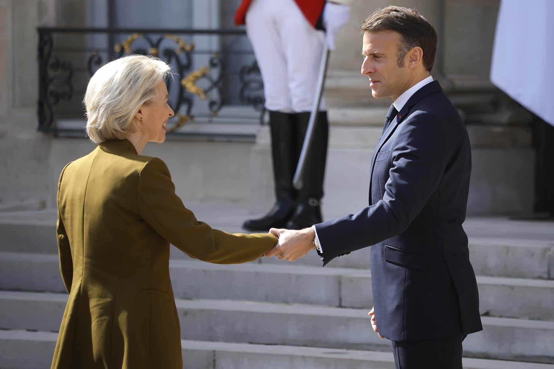 Ursula von der Leyen y Emmanuel Macron