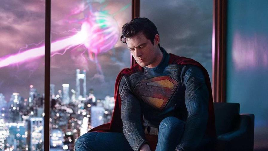 James Gunn muestra la primera fotografía de David Corenswet caracterizado como Superman