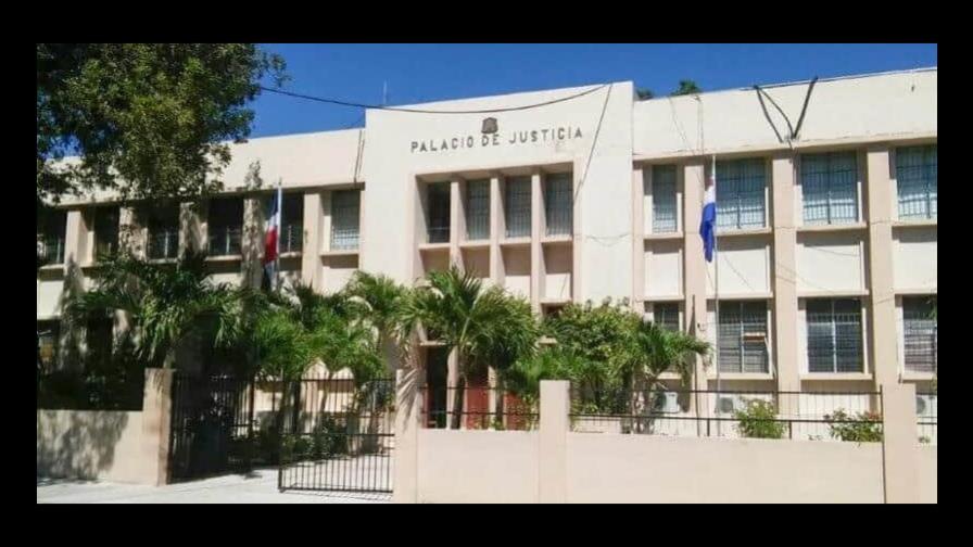 Tribunal impone prisión a dominicanos y haitianos que conformaban red de falsificación de cédulas