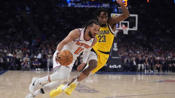 Brunson registra 43 puntos en remontada de Knicks ante Pacers