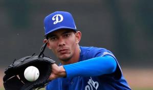 La justicia reabre el caso de lanzador cubano por deuda en firma desde 2016