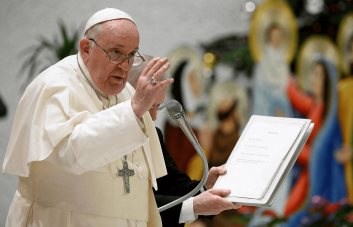 Abinader se reúne este lunes con el papa Francisco