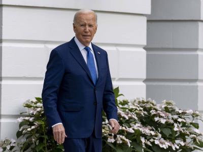 Joe Biden amenaza con dejar de suministrar armas ofensivas a Israel