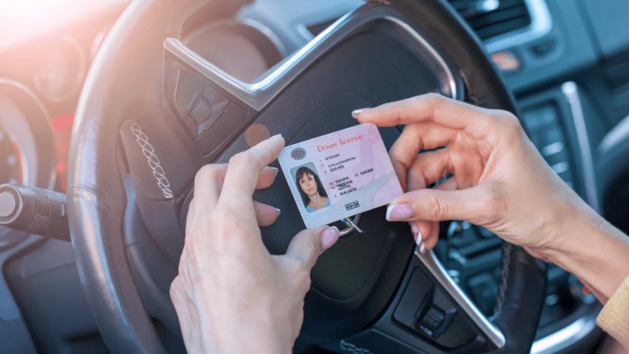Colorado facilita y acelera la emisión de licencias de conducir para indocumentados